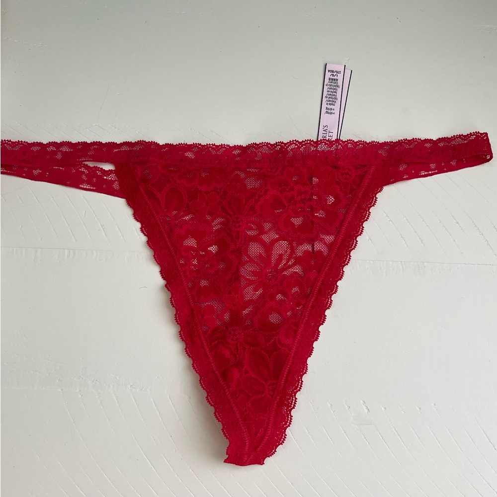 Victoria Secret - Picture 2 of 5